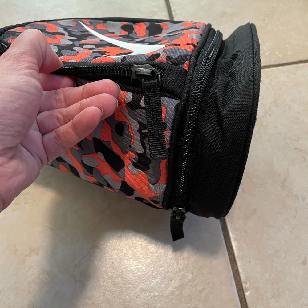Nike Lunchbox - Picture 4 of 6